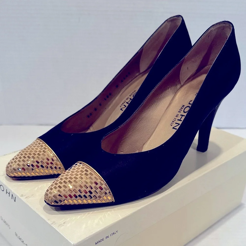 St. John Gladys Satin Pumps Women's 8AA Black‎ Gold Toe Leather Sole Vintage